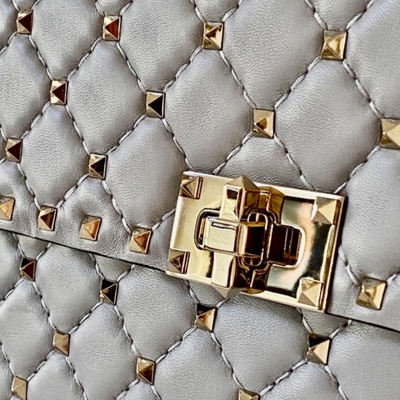 Large Light Grey / Gold Valentino Rockstud Spike Shoulder Bag New With T… - Picture 13 of 15